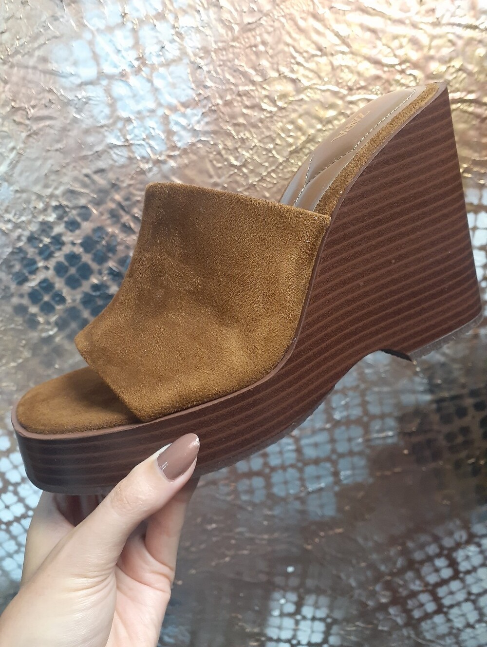 Zara Nwt Women's Tan/brown Faux Suede Wedge Slide